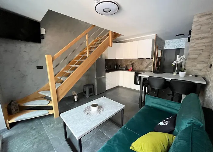 Caloroczne Koczalski Chillout Kaszuby ロッジ *